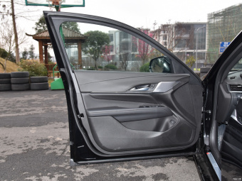 Cadillac CT4 Luxury 28T