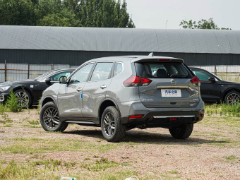 Nissan X-Trail 2025 Honor 2.0L Two-Wheel Drive Leading Edition