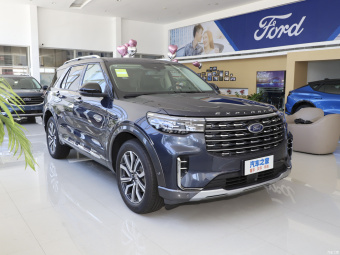 Ford Explorer Titanium EcoBoost 285 7 Seat