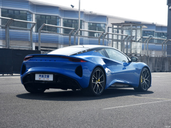 Lotus Emira First Edition 2.0T DCT