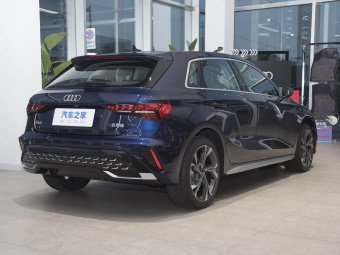 Audi A3 Sportback 2025 35TFSI Flying Spur Premium Edition