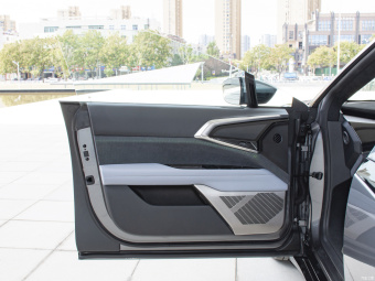 HiPhi Z 5 Seat