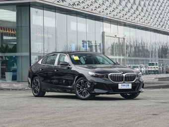 BMW 5 Series 2026 Restyled 530Li Leading M Sport