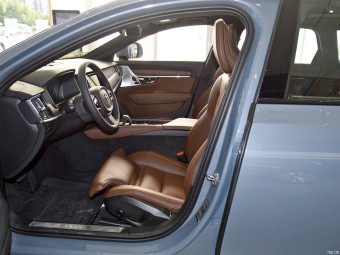 Volvo V90 Cross Country B5 AWD Premium