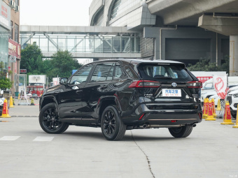 Toyota Wildlander Hybrid Rider 2.5L E-CVT 4WD