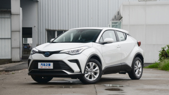 Toyota IZOA Hybrid Yixing 2.0L