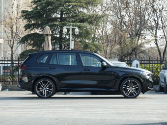 BMW X5 2026 xDrive 40Li Exclusive M Sport Night Edition