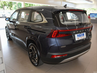 Hyundai Custo Premium LUX 270TGDi DCT