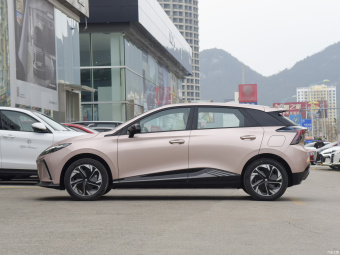 MG Mulan Flagship 425km