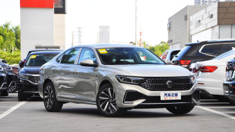 VW Passat Star Premium 330TSI
