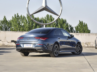 Mercedes-Benz CLA-Class 260 4MATIC