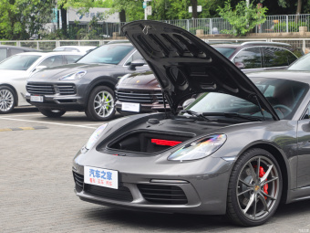 Porsche 718 Cayman S