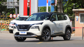Nissan X-Trail Star Moon Limited VC-Turbo 300 CVT 2WD