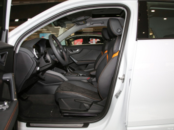 Audi Q2L e-tron Smart Enjoy 35 TFSI