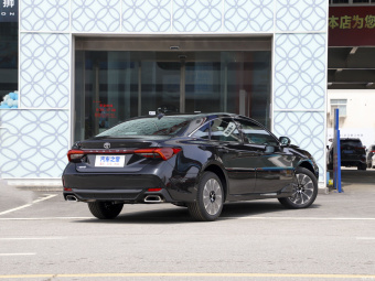 Toyota Avalon Progressive 2.0L