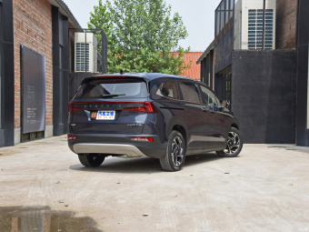 Hyundai Custo Flagship TOP 380TGDi AT