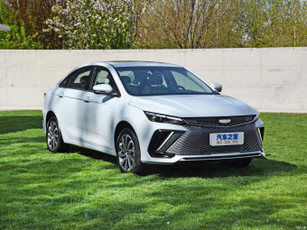 Geely Emgrand L Super Core 1.5TD-DHT Pro 100KM