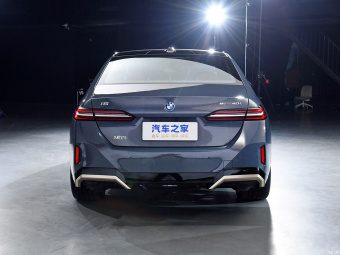 BMW i5 eDrive 40L M Sport