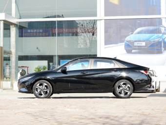Hyundai Elantra Premium LUX 1.5L CVT