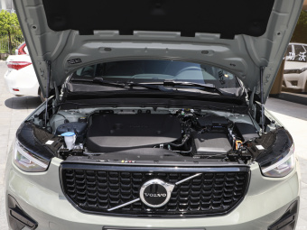 Volvo XC40 B3 Zhiyuan Sports