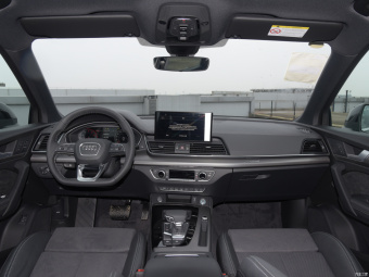 Audi Q5L Sportback Luxury 40 TFSI