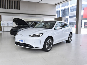 Aito M5 EV Standard