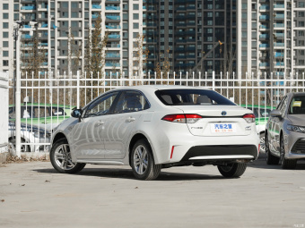 Toyota Levin Deluxe 1.8H E-CVT