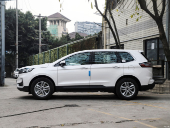 Ford Edge Plus Elite EcoBoost 245 5 Seat