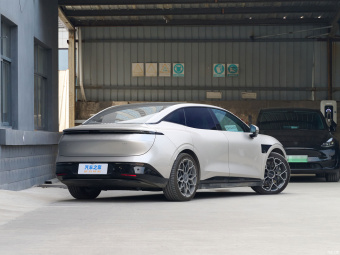 Zeekr 007 Smart AWD 75 kWh