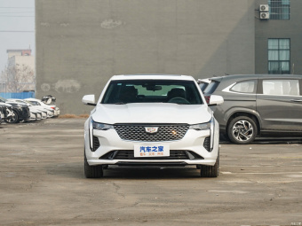 Cadillac CT4 Fashion 25T