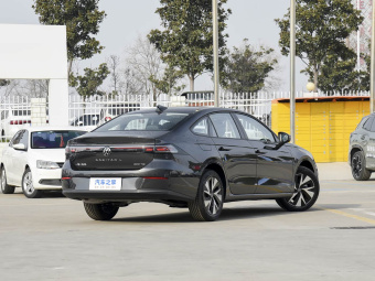 VW Sagitar 2026 L 300TSI DSG Fashion