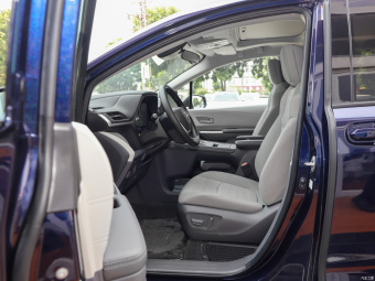 Toyota Sienna Hybrid Comfort 2.5L