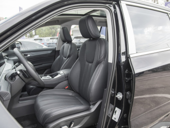 Ford Equator Platinum EcoBoost 225 7 Seat (2/3/2)