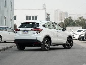 Honda Vezel Deluxe 220TURBO CVT