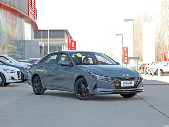 Hyundai Elantra Leading GLS 1.5L CVT