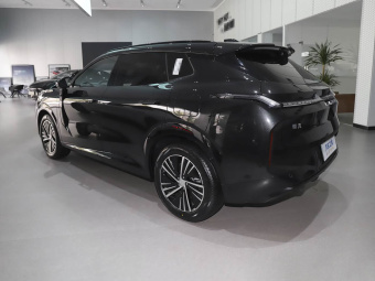 Lynk & Co 08 EM-P 2025 Halo model with an ultra-long range of 245km