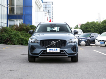 Volvo XC60 B5 AWD Smart Sports