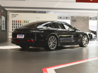 Porsche Panamera GTS