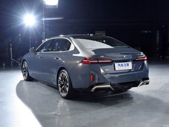 BMW i5 eDrive 40L M Sport