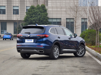 Buick Envision Plus Luxury 652T