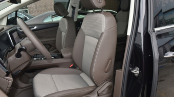 VW Viloran Business 330TSI