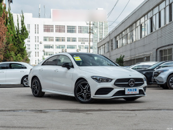 Mercedes-Benz CLA-Class 200 4MATIC