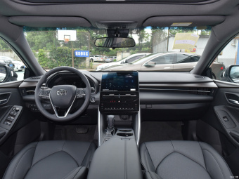Toyota Avalon XLE Premium 2.0L