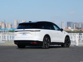 NIO ES8 75kWh