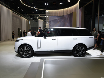 Land Rover Range Rover Hybrid  P440e EWB