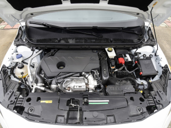 Peugeot 408 Dream 1.6T