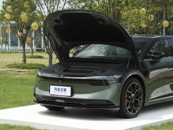 Zeekr 007 2025 Long Range AWD Intelligent Driving Edition 100kWh