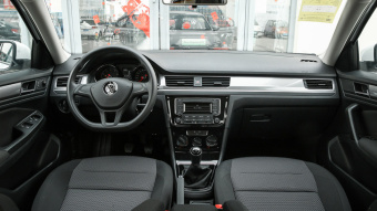 VW Bora Classic Fashion 1.5L MT