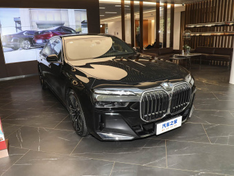 BMW 7 Series 2026 740Li Premium Luxury