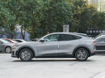 Ford Mustang Mach-E Life (Standard Range)